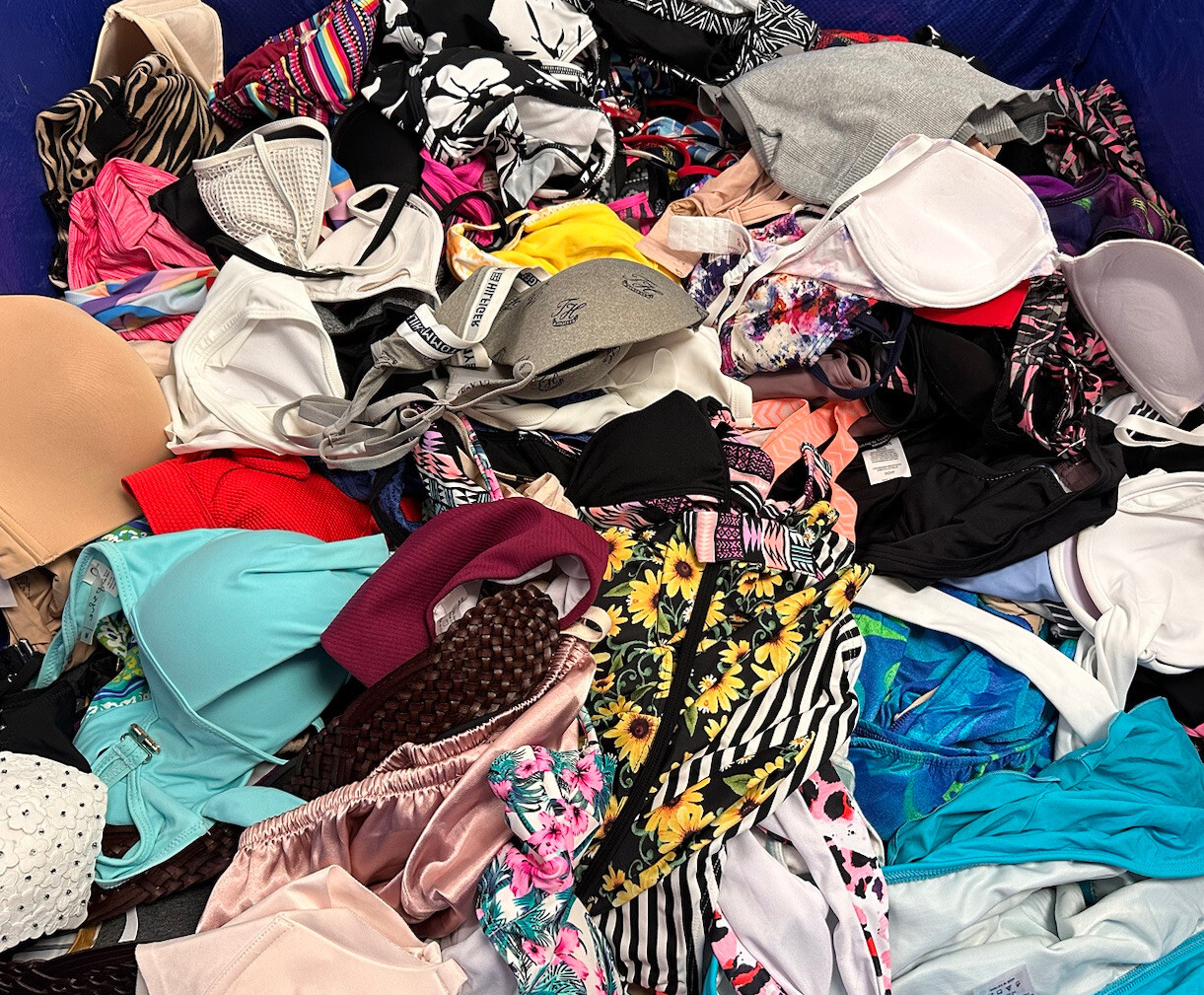 Huge Mixed Lot Brand Name Used Womens Clothes 100 PC Bulk Resale WHOLESALE EUC