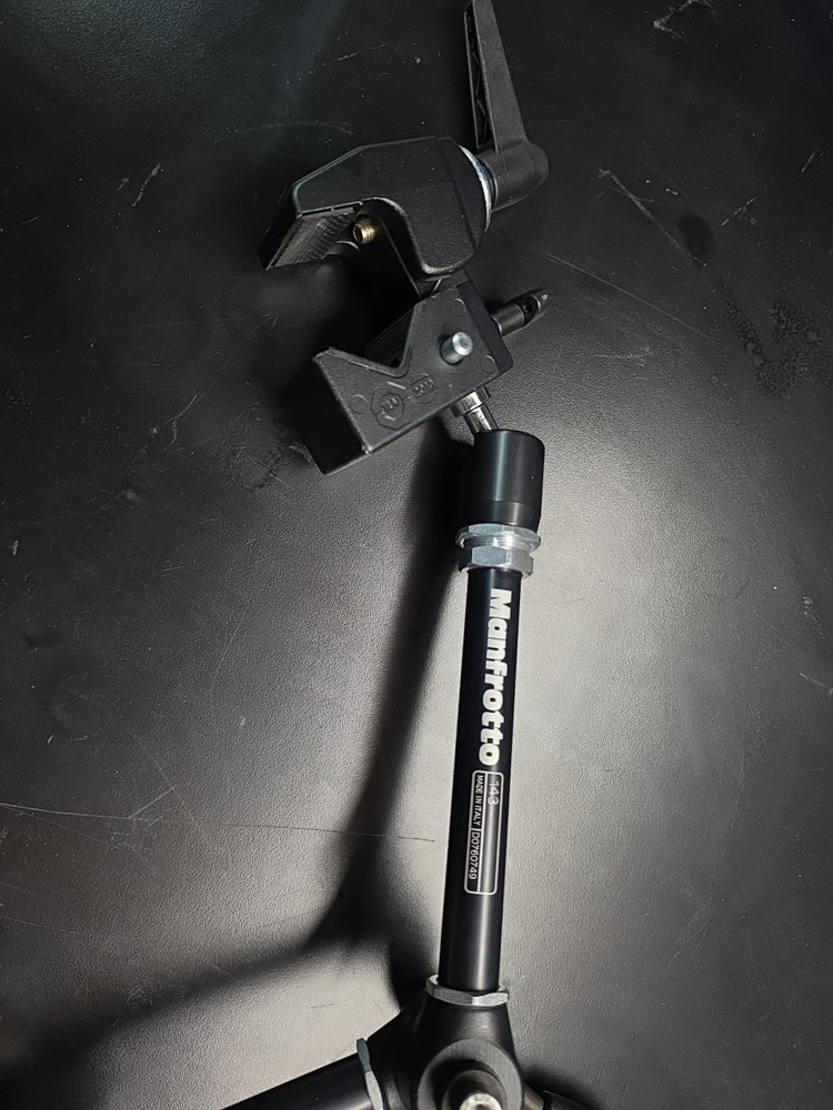 Manfrotto 143 Magic Arm With Camera Platform