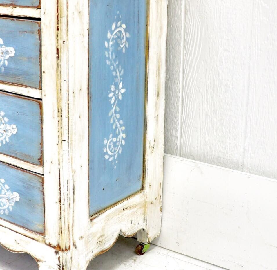 Solid Wood Caster 1 1/4" C10-B23