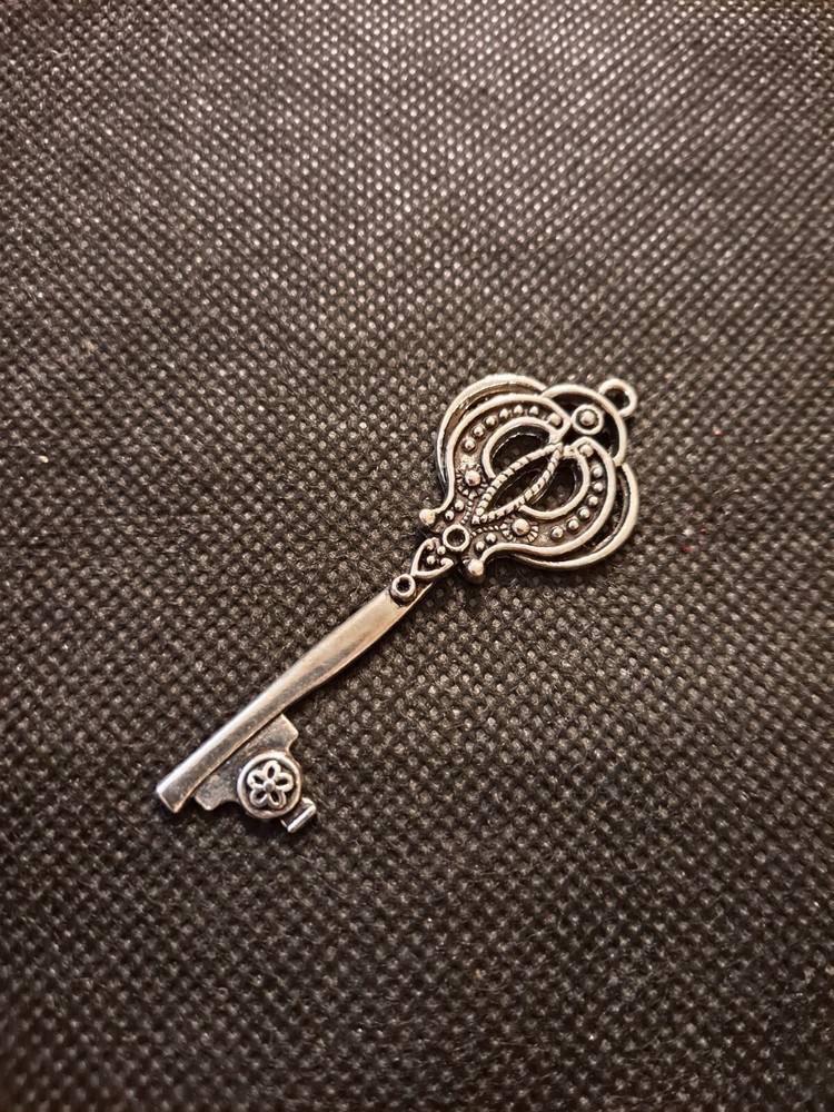KEY CHARM! e7623UXX