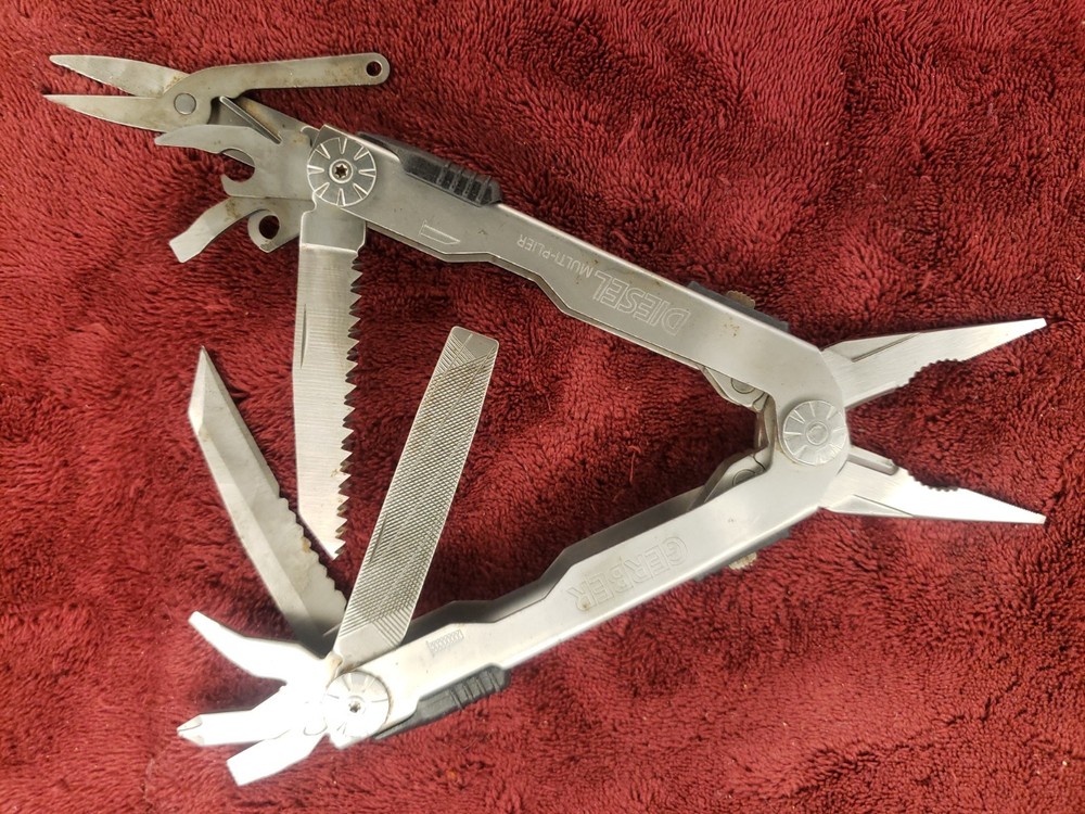 🔪🔪🔪 Gerber Diesel Multi-Tool knife pliers s