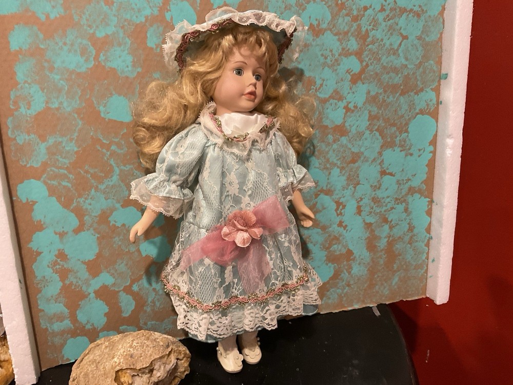 Haunted Doll Cricket (positive, Beginner) Seashellsblessings