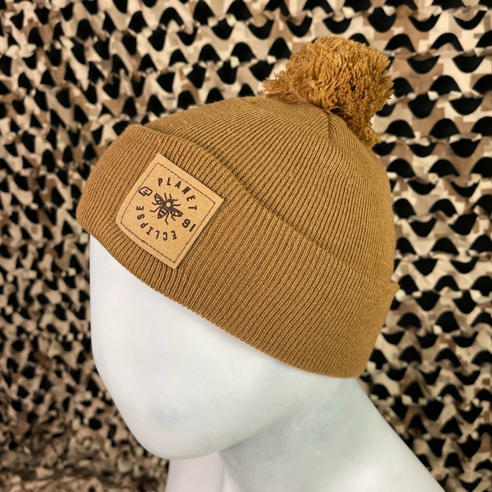 NEW Planet Eclipse Worker Pom Beanie - Caramel