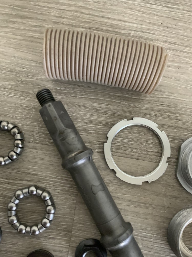 CAMPAGNOLO RECORD / GALLI BOTTOM BRACKET 68-124 MM BRITISH THREADED