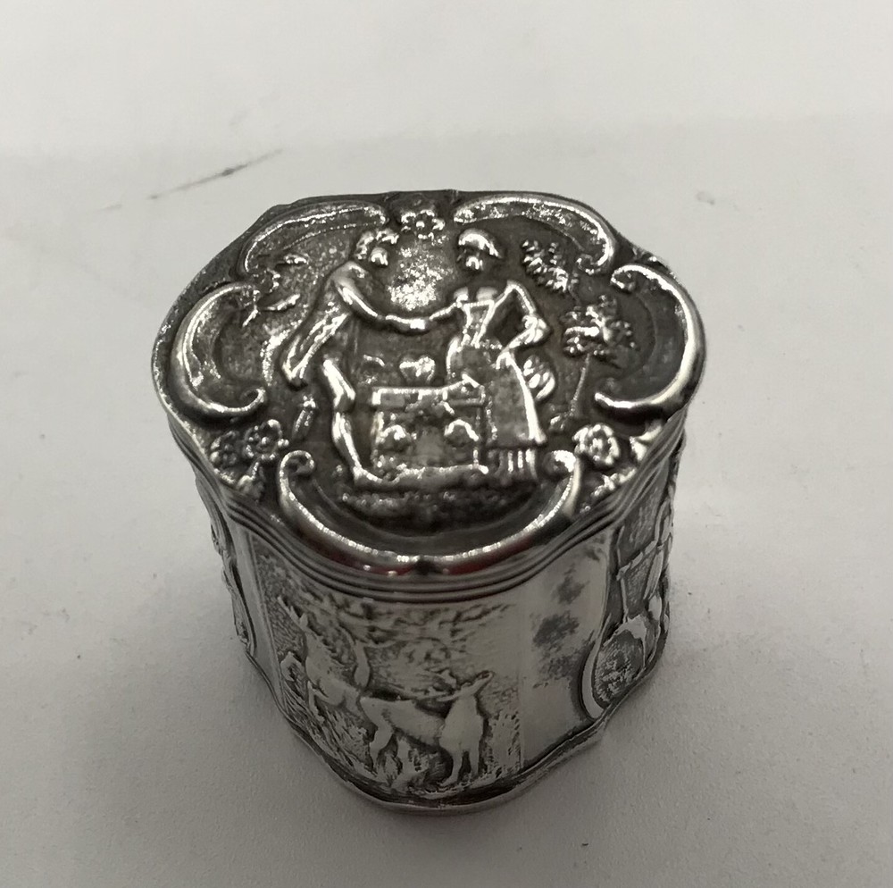 ANTIQUE DUTCH STERLING PILL BOX