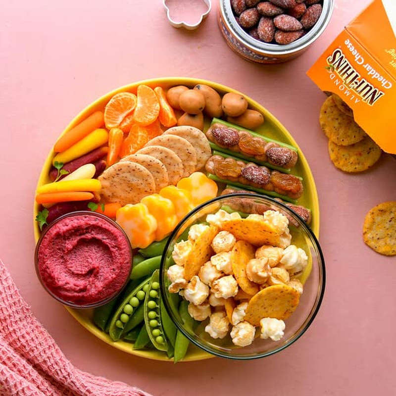 Nut Thins, Cheddar Cheese, 4.25 Oz