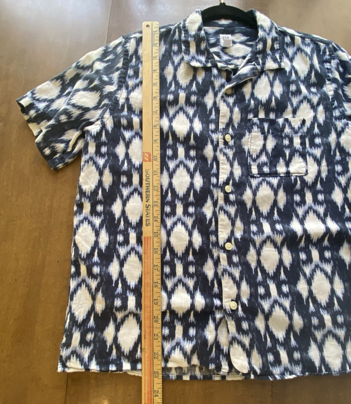 Gap Kids Size 14 Husky Blue Cargo Shorts & 14/16 Print Button Down Shirt Light