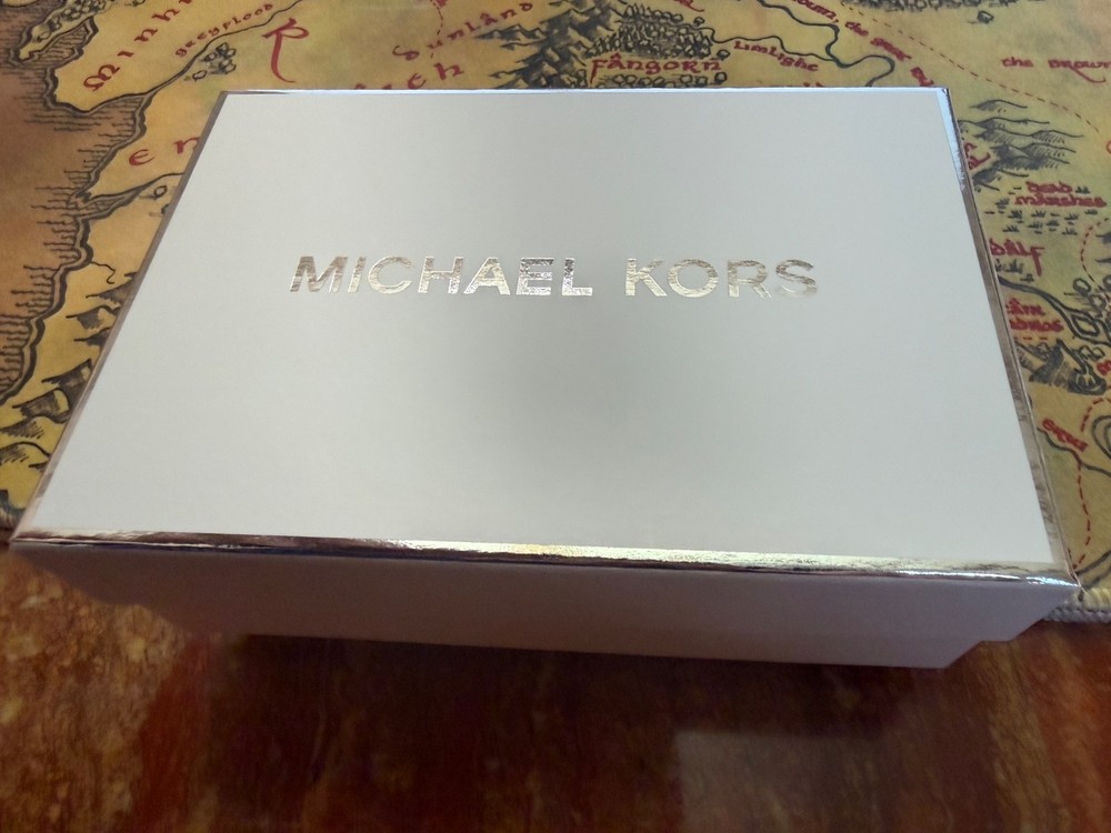 Michael Kors Empty gift box white