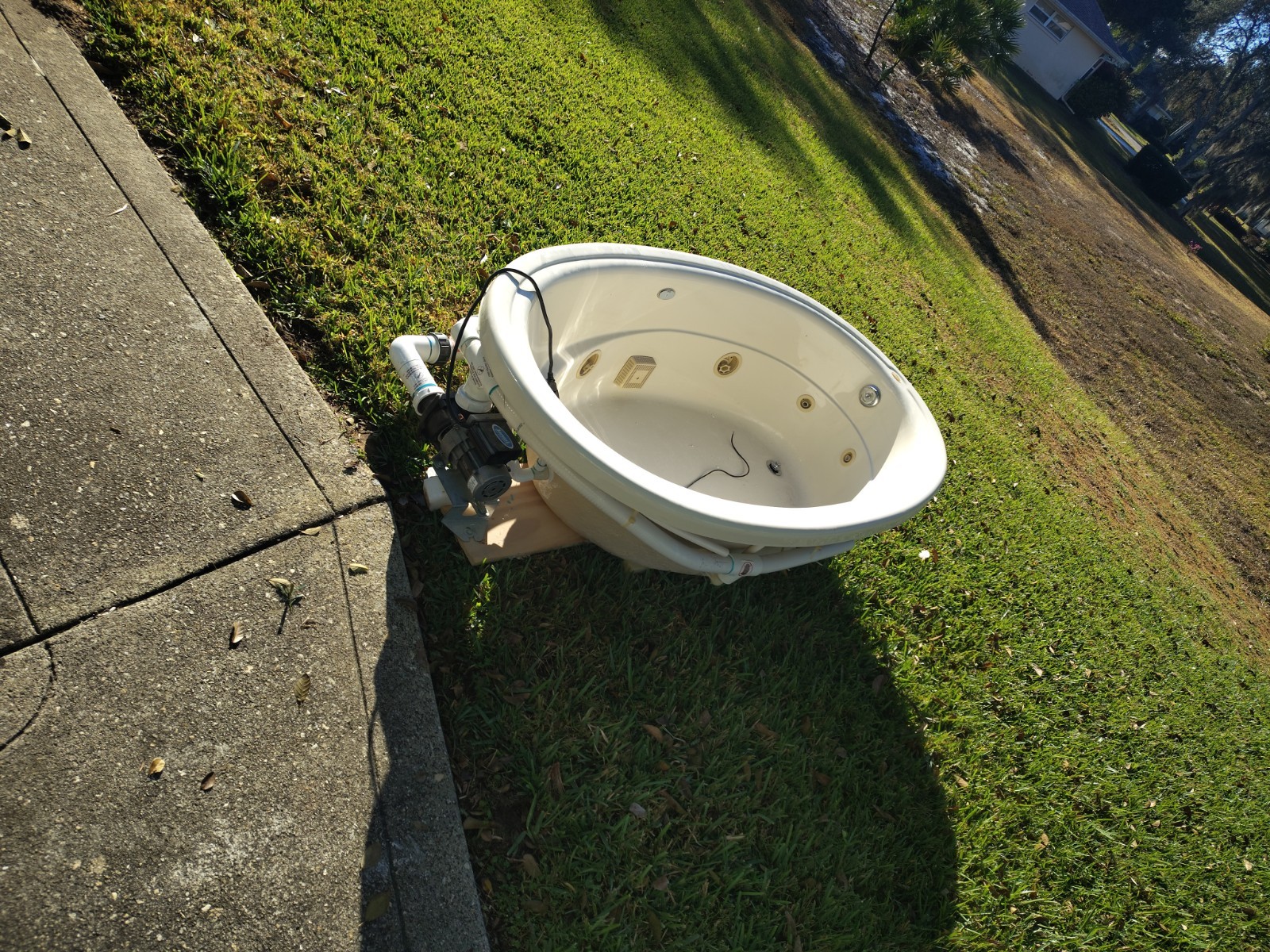 Jacuzzi Oval Jetted-Whirlpool Acrylic Bathtub White 72x42 in Bathroom