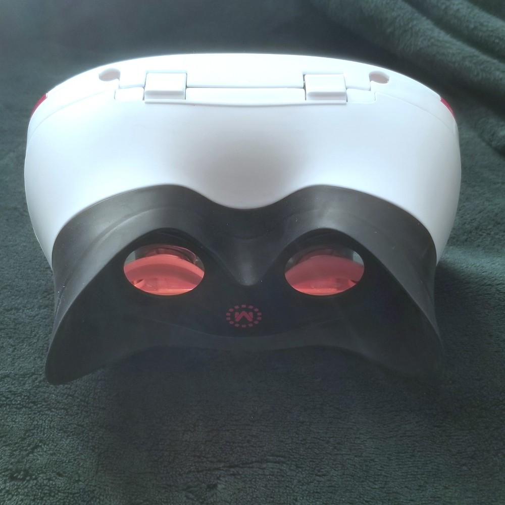 Mattel View Master Virtual Reality Deluxe VR Viewer ONLY, White Red