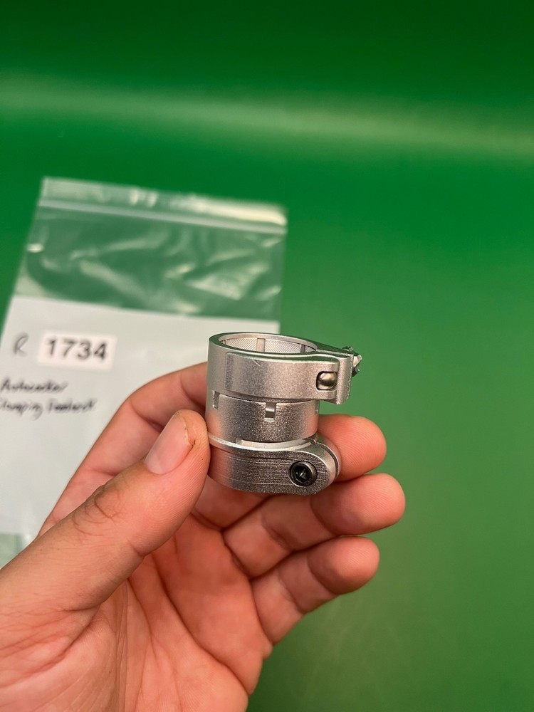 Autococker Clamping Feedneck