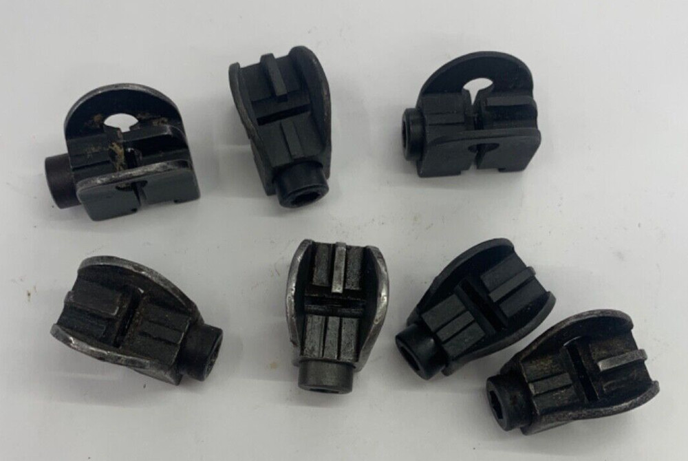 (1) M1 GARAND ORIGINAL SA SPRINGFIELD FRONT SIGHT WITH SMOOTH  SCREW.