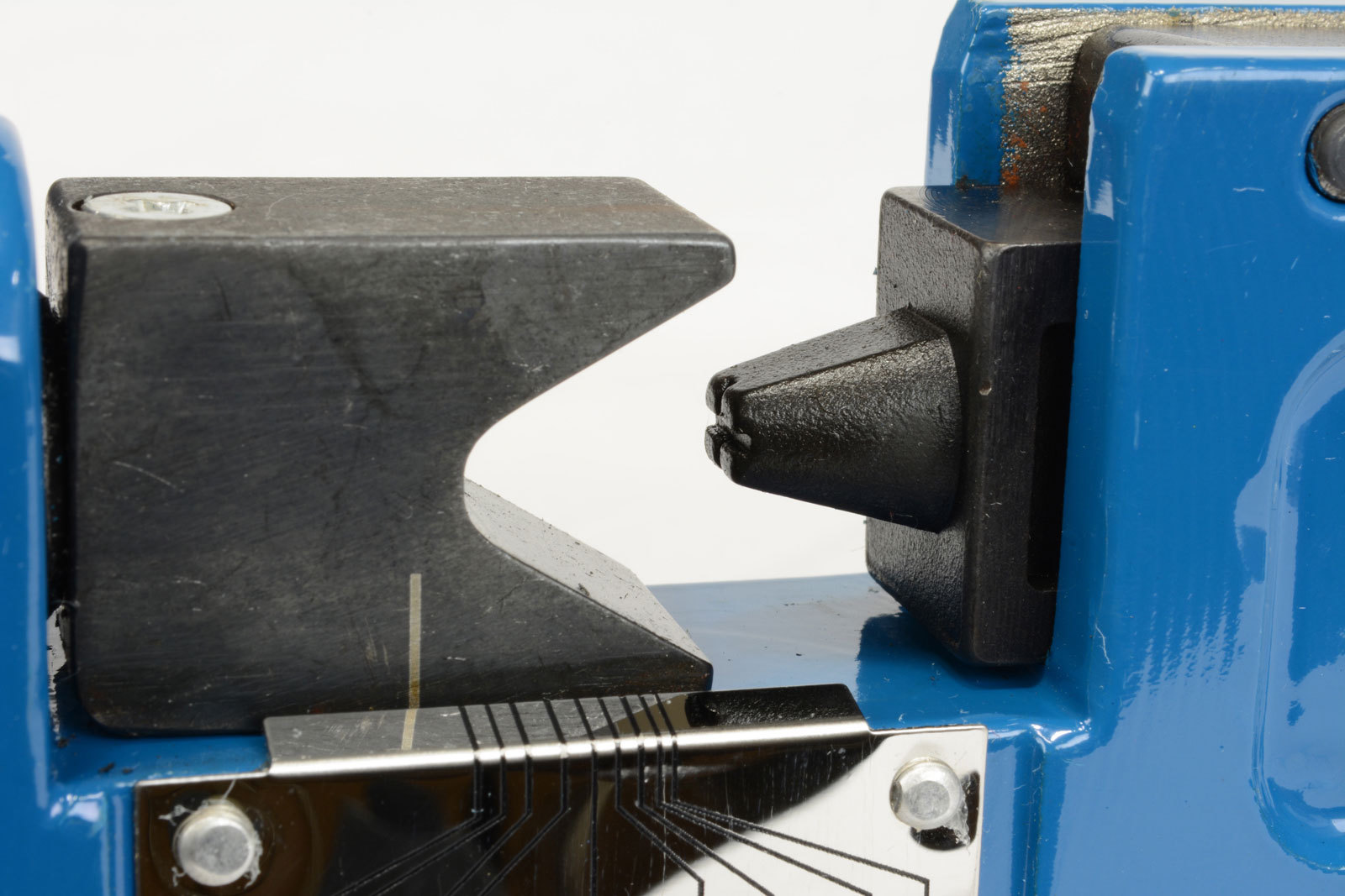 TEMCo DIELESS INDENT LUG CRIMPER TOOL Electrical Battery Terminal Cable Wire