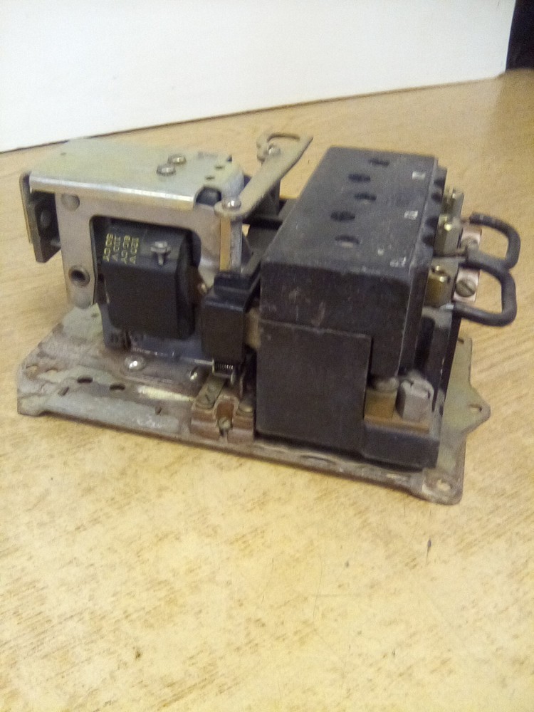 Square D Contactor W/ A1707 Coil