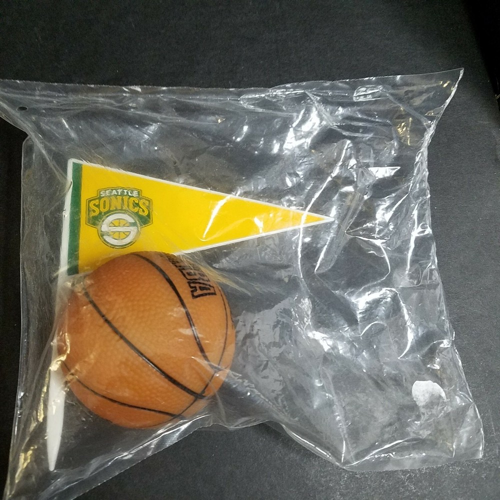 Seattle Sonics Cake Topper Basket Ball