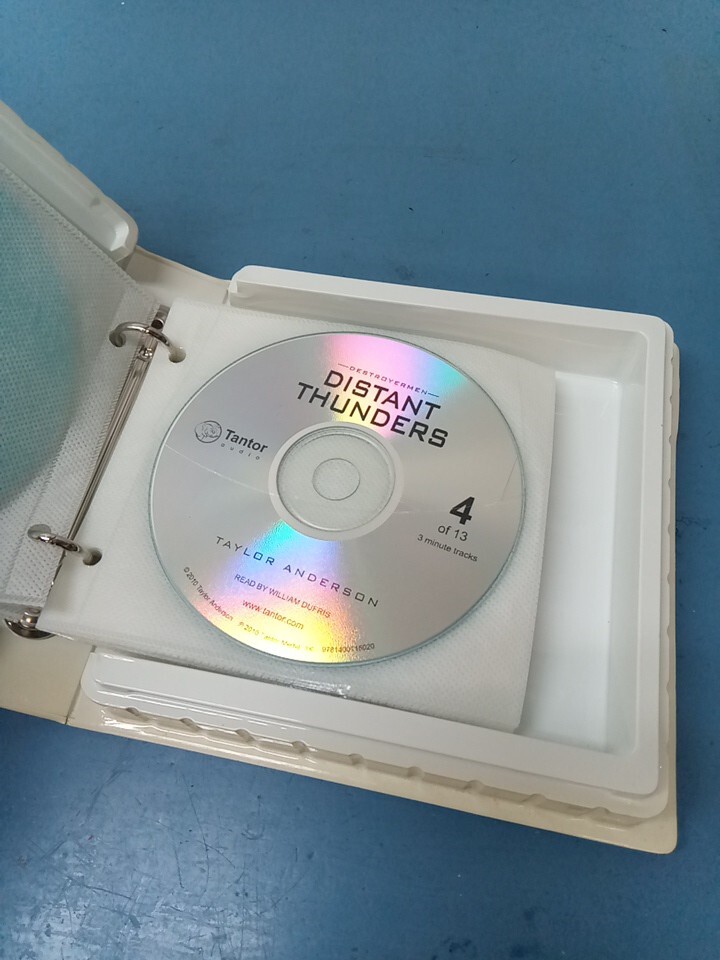 Distant Thunders : Destroyermen by Taylor Anderson (LL)