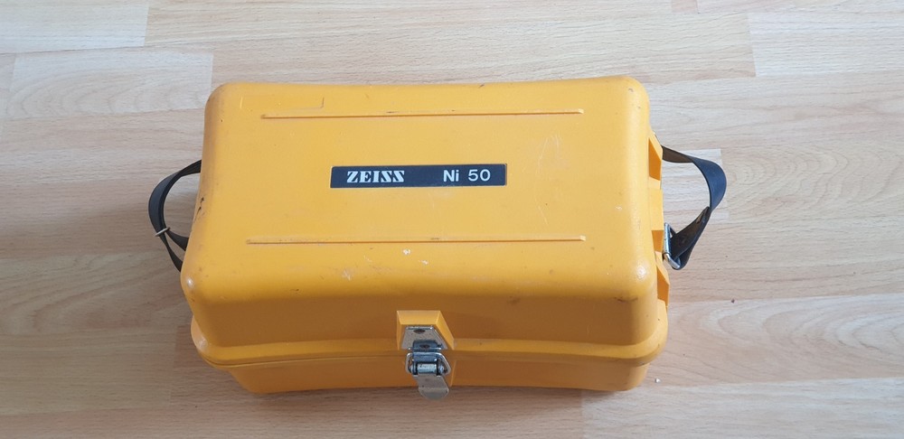 Zeiss NI50 Leveling Device