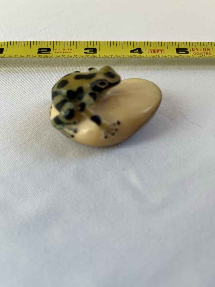 Vintage Frog Tagua Nut Carving