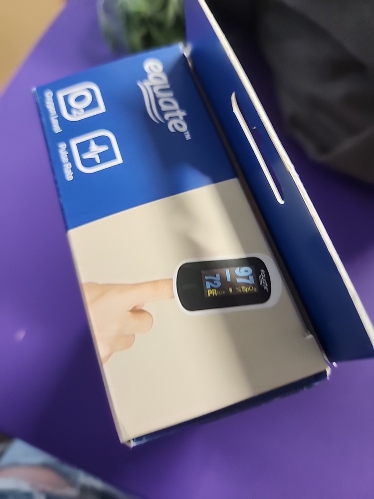 Equate Fingertip Pulse Oximeter With Comfortable Silicone Padding Open Box (Z)