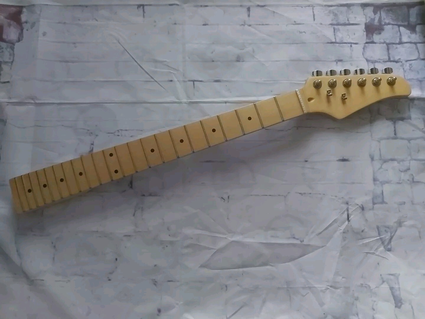 Right Handed S Type Strat 25.5" Scale Electric Guitar Neck w/ Tuners & Trees!!