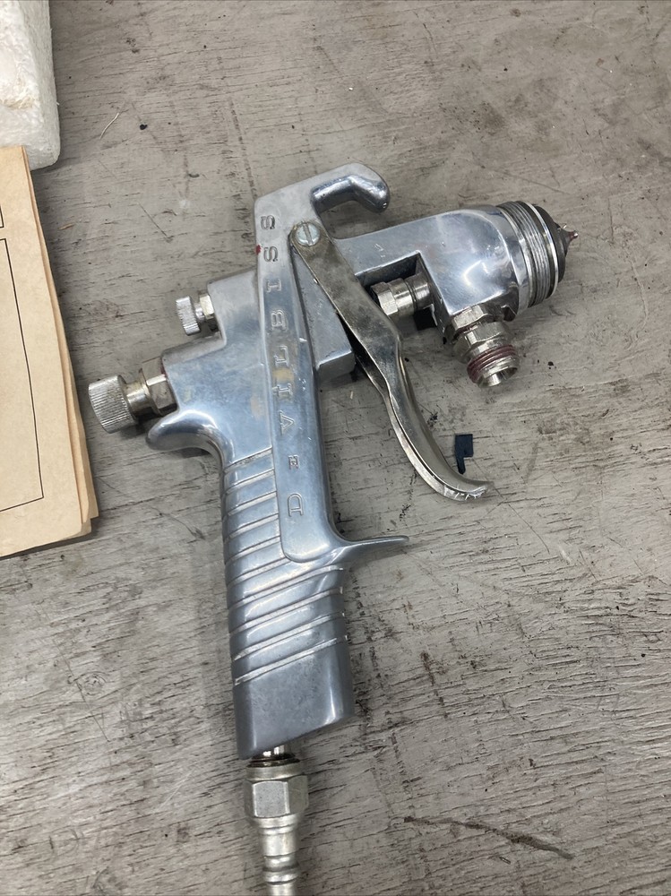 DeVilbiss Spray Gun MGB 501 Paint