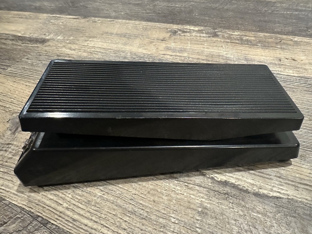 Daphon Volume Pedal For Guitar