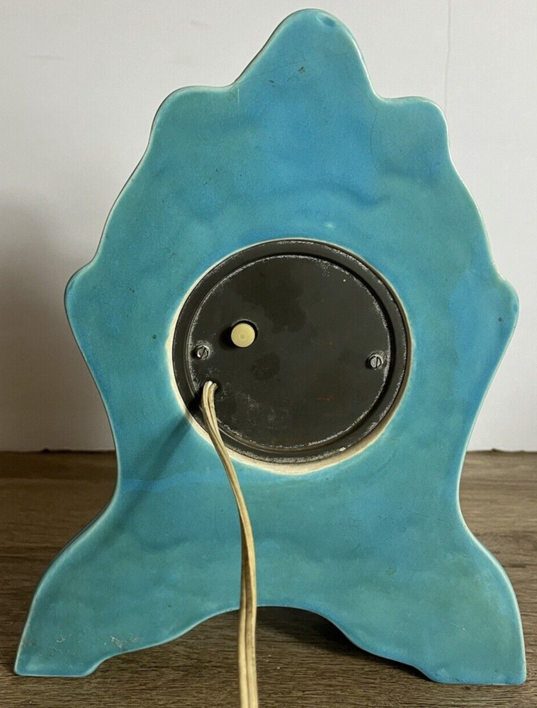 Vintage Holland Mold Mantle Ceramic Blue Clock (WORKS)