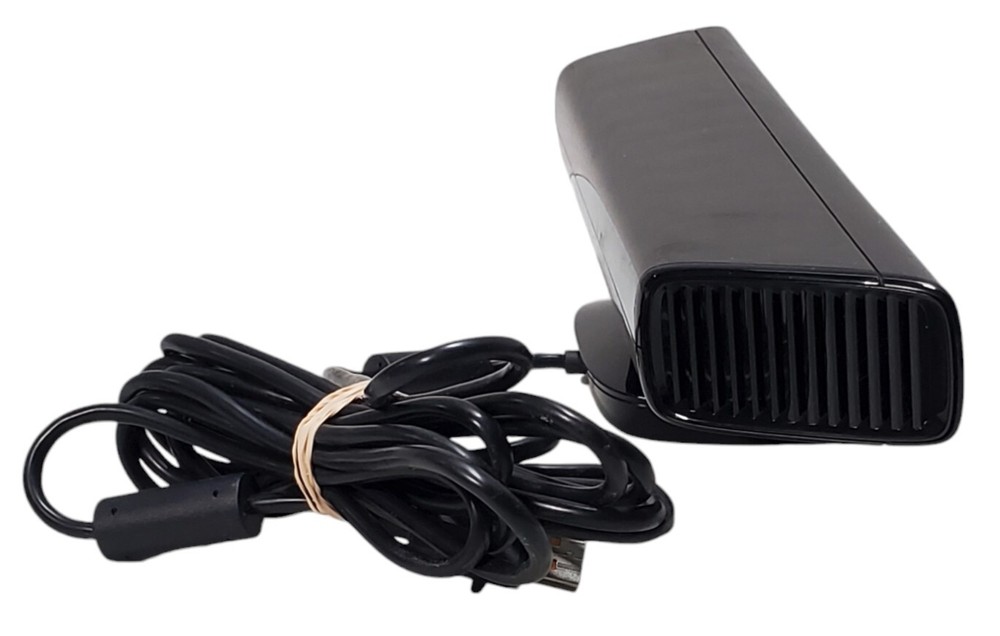 Xbox 360 Kinect Sensor Camera Bundle with Kinect Adventures Complete In Box CIB