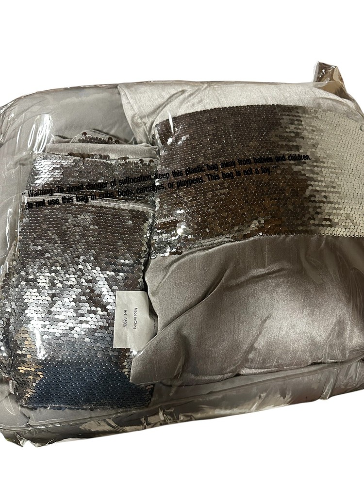 Treasure Sequin Silver Queen 4pc Bed Set