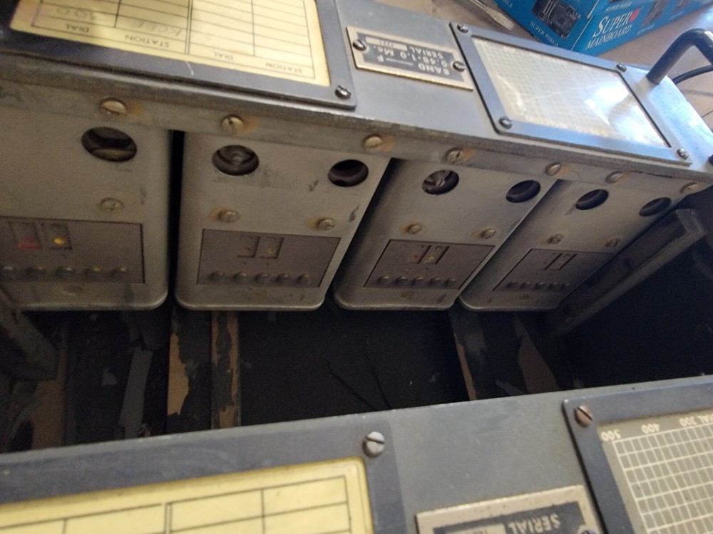 US Army Signal Corps Changeable Band Radio Transmitter W/ Modules! See All Pics!