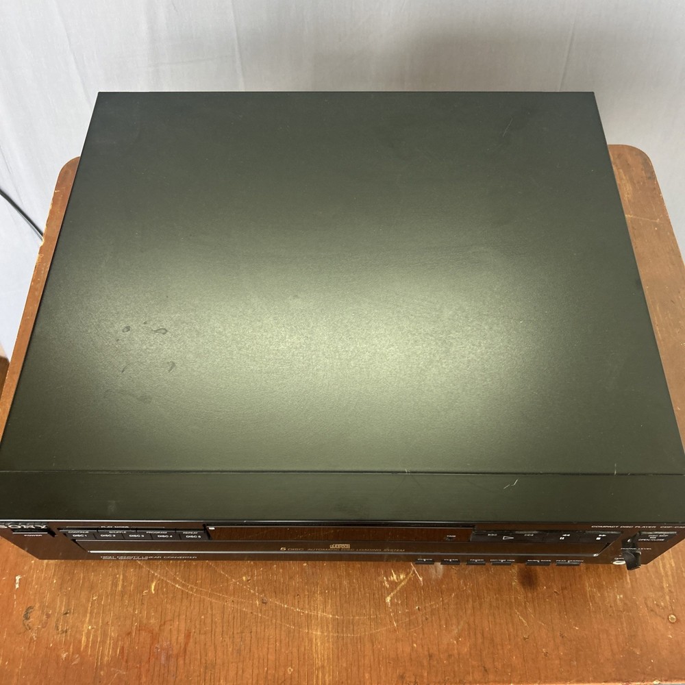Sony CDP-C325 Stereo 5-Disc CD Changer Compact Disc No Remote. Cleaned & Tested