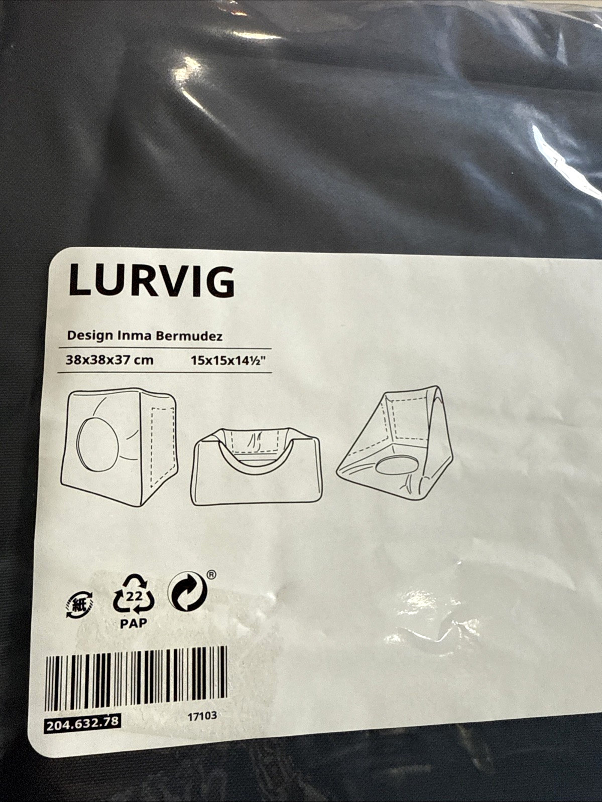 Ikea LURVIG Cat bed/house, black/white 15x15x14 1/2 " 204.632.78 NEW