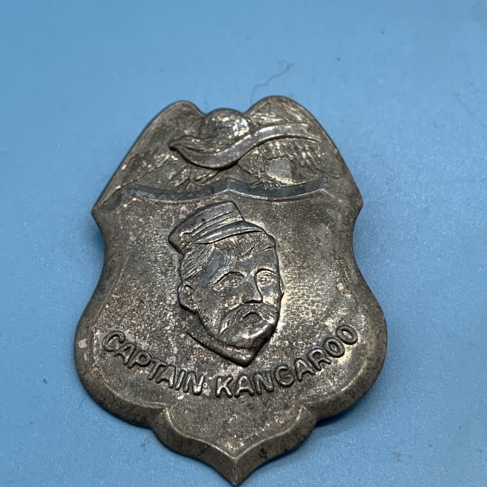 Vintage Captain Kangaroo Badge