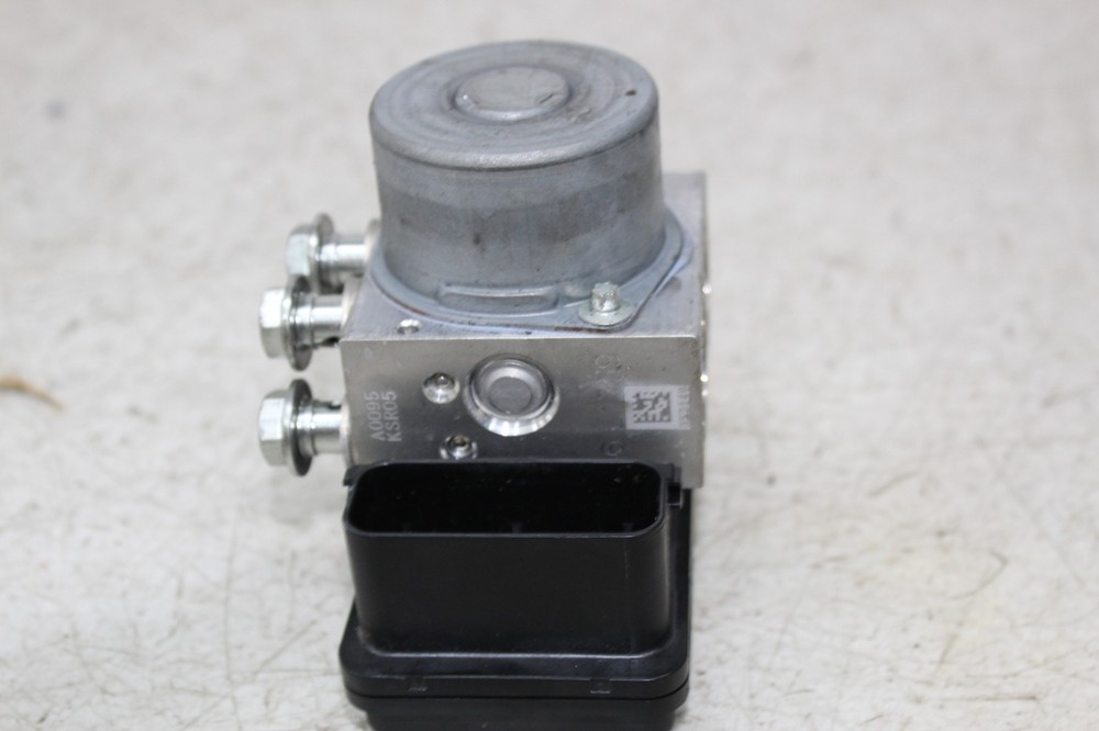 18-21 SUZUKI GSX250R ABS PUMP UNIT MODULE