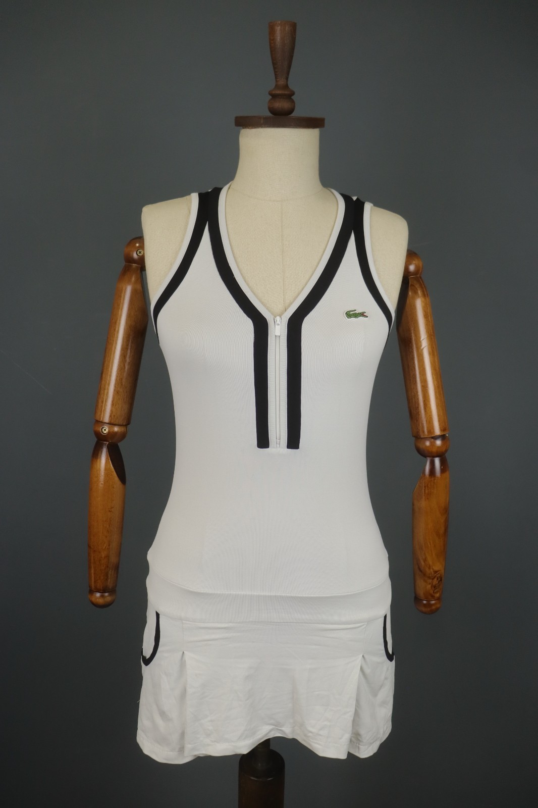 LACOSTE Sport White Black Stretch Sleeveless V-Neck 1/4 Zip Tennis Dress Size 40