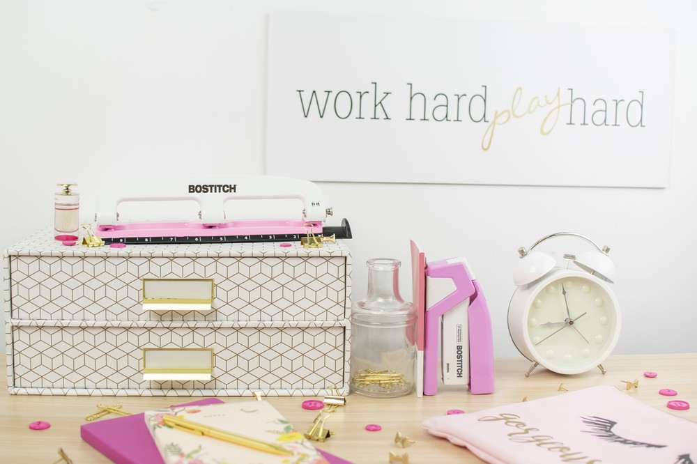 InCourage™ Spring-Powered 20 Compact Stapler, Reduced Effort
