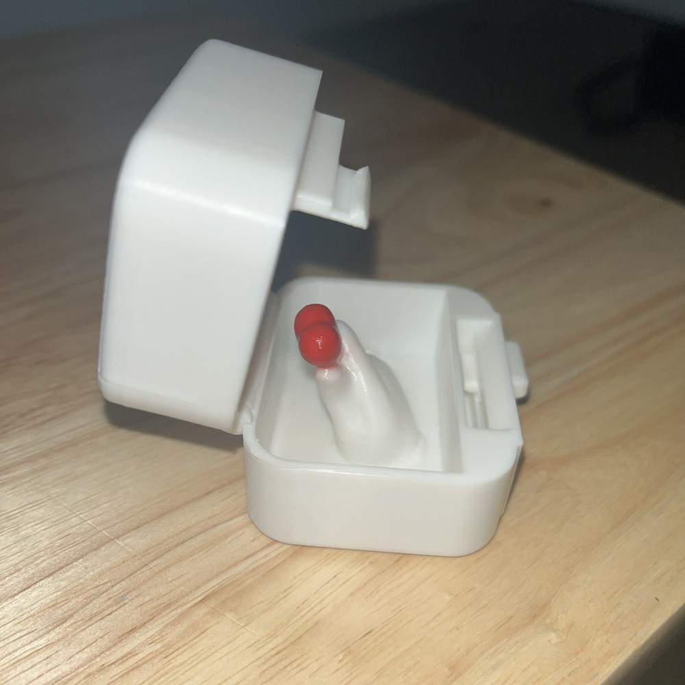 Tiny, Locking Hinged Box With Heart Inside Valentine’s Day Gift 3D Printed