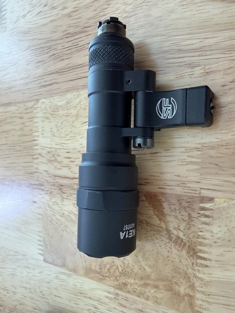 Replica SF M340 Weapon Mounted Light + Hot Button Switch