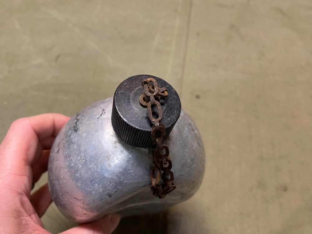 ORIGINAL WWII US ARMY M1942 CANTEEN-DATED 1943