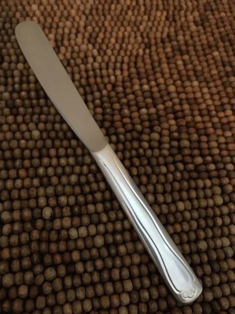 Silverplate Stainless Pattern? 1940'S Lined Scroll Tip BLUNT DINNER KNIFE 8" NOS