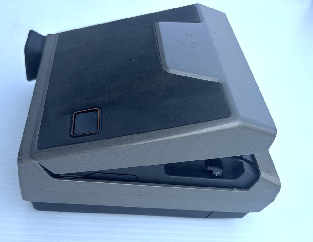 VINTAGE POLAROID SPECTRA SYSTEM CAMERA