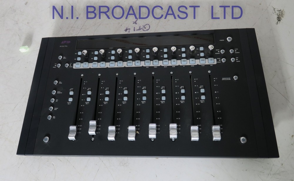 Avid Artist mix  audio panel