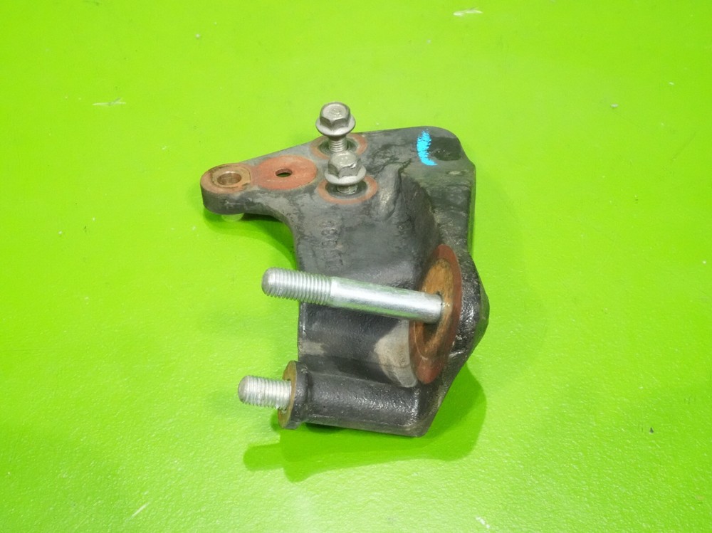 02-06 RSX OEM power steering rack passenger right mount bracket support holder