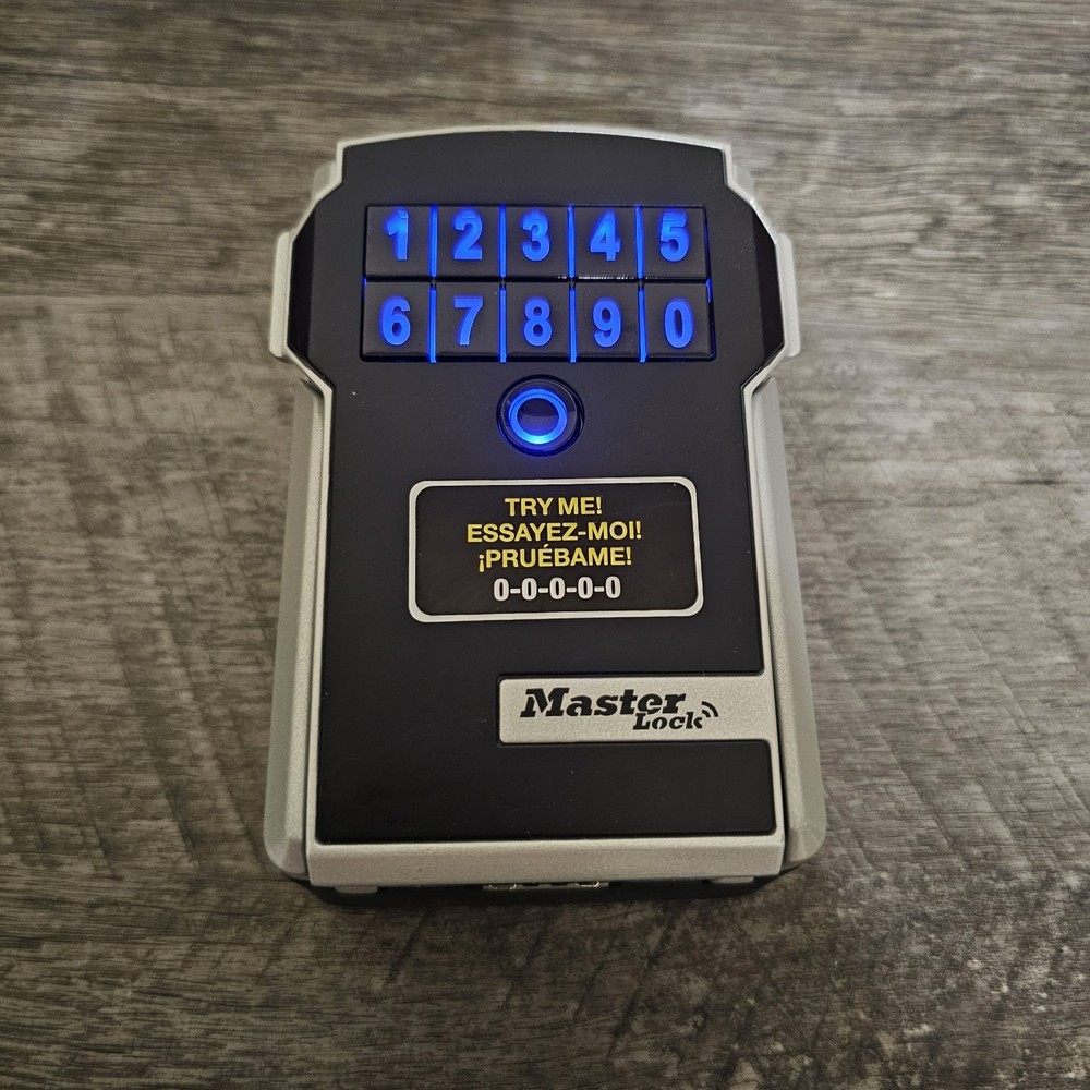 Master Lock 5441 Bluetooth Wall Mount Lock Box