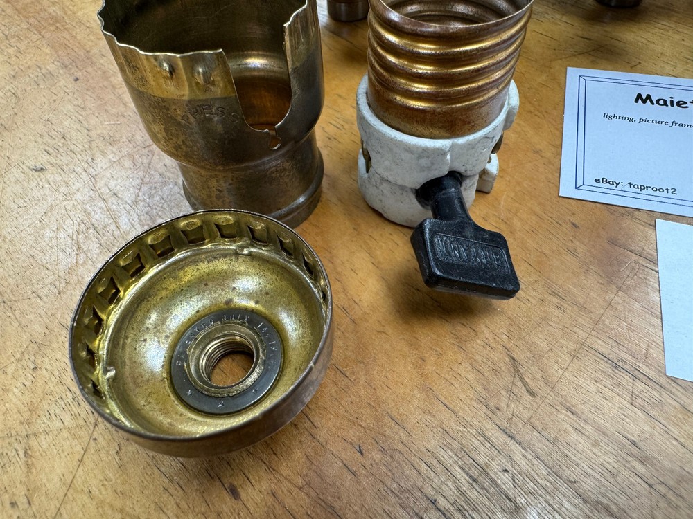 Paul Crist Studios: #10 BRYANT (dated 1907) Socket Shells & Paddles, Tiffany