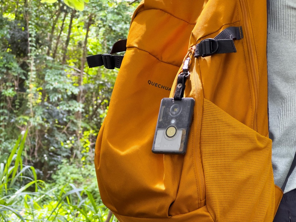 Meshtastic SenseCAP Card Tracker T1000-E - GPS Tracker for IoT Connectivity