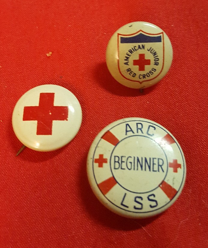 3 VINTAGE ◇  RED CRROSS PINS ◇ BEGINNER ◇ JUNIOR ◇ RED CROSS