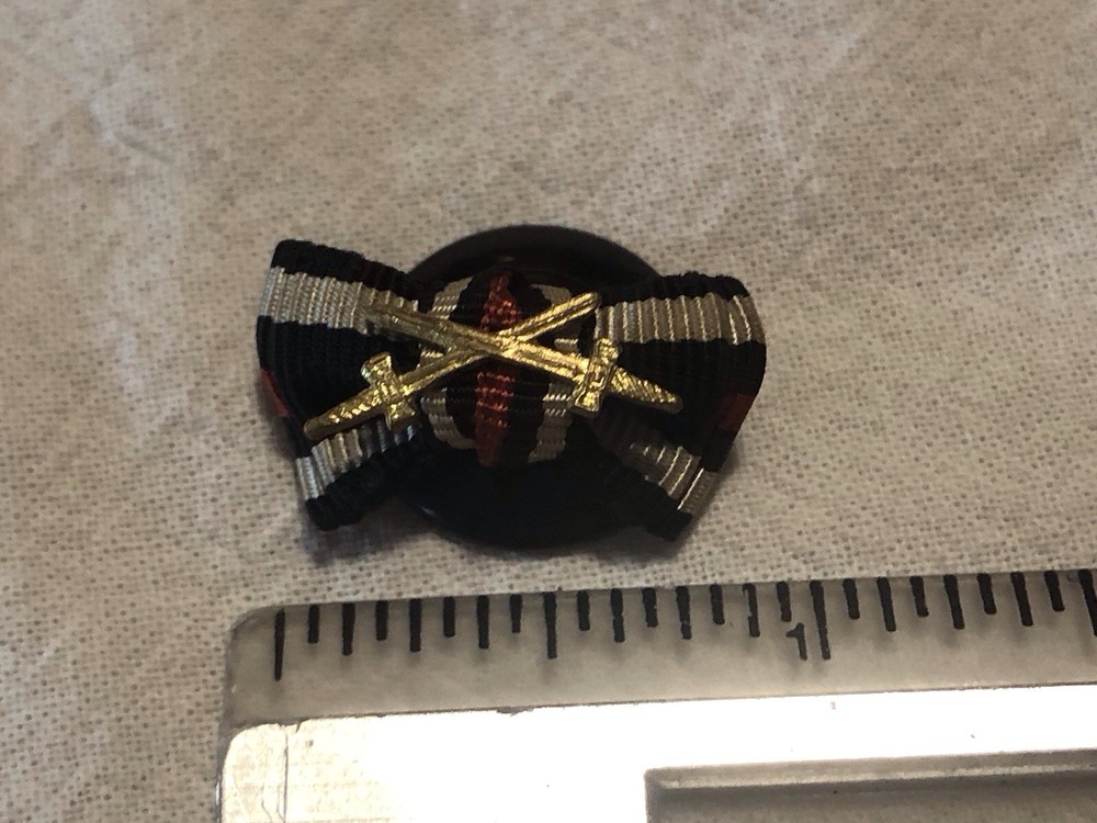 P231 - Original WWII German - Buttonaire - 2 Place - Medium