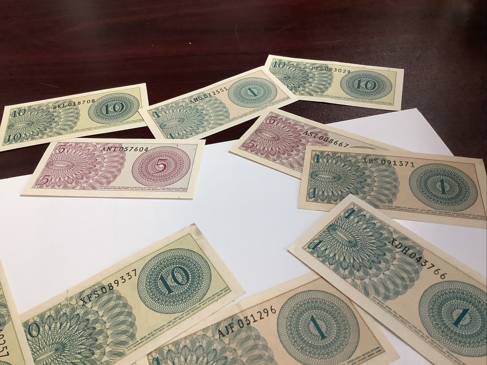 Indonesia Paper Currency Bank Notes