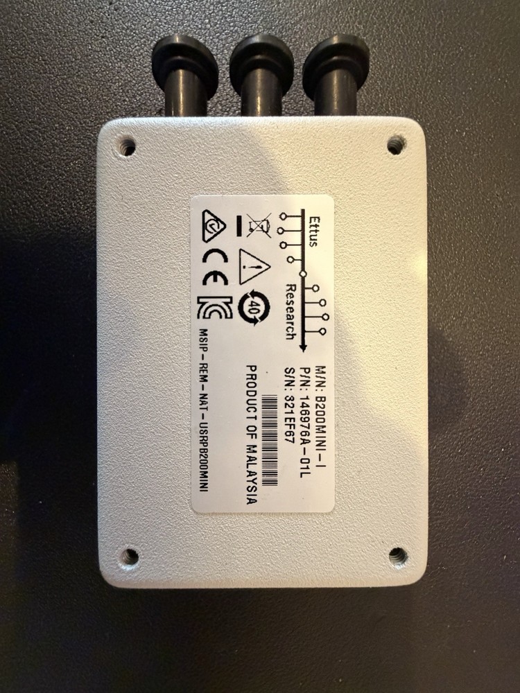 Ettus Research USRP B200 Mini-1